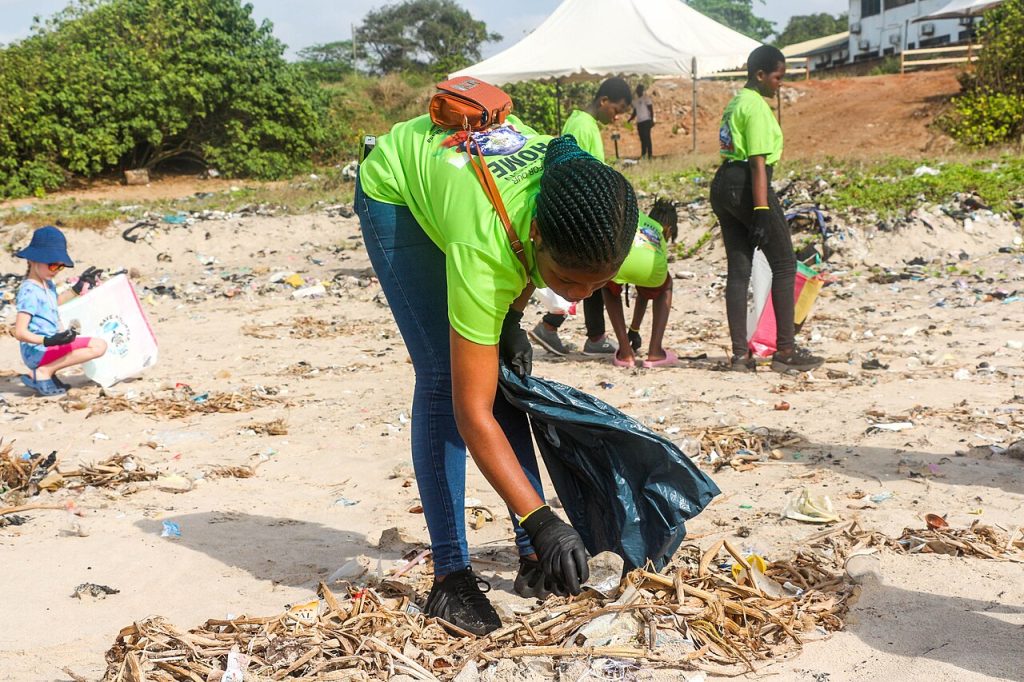 Ghana: a beach cleanup near the Regional Maritime University.